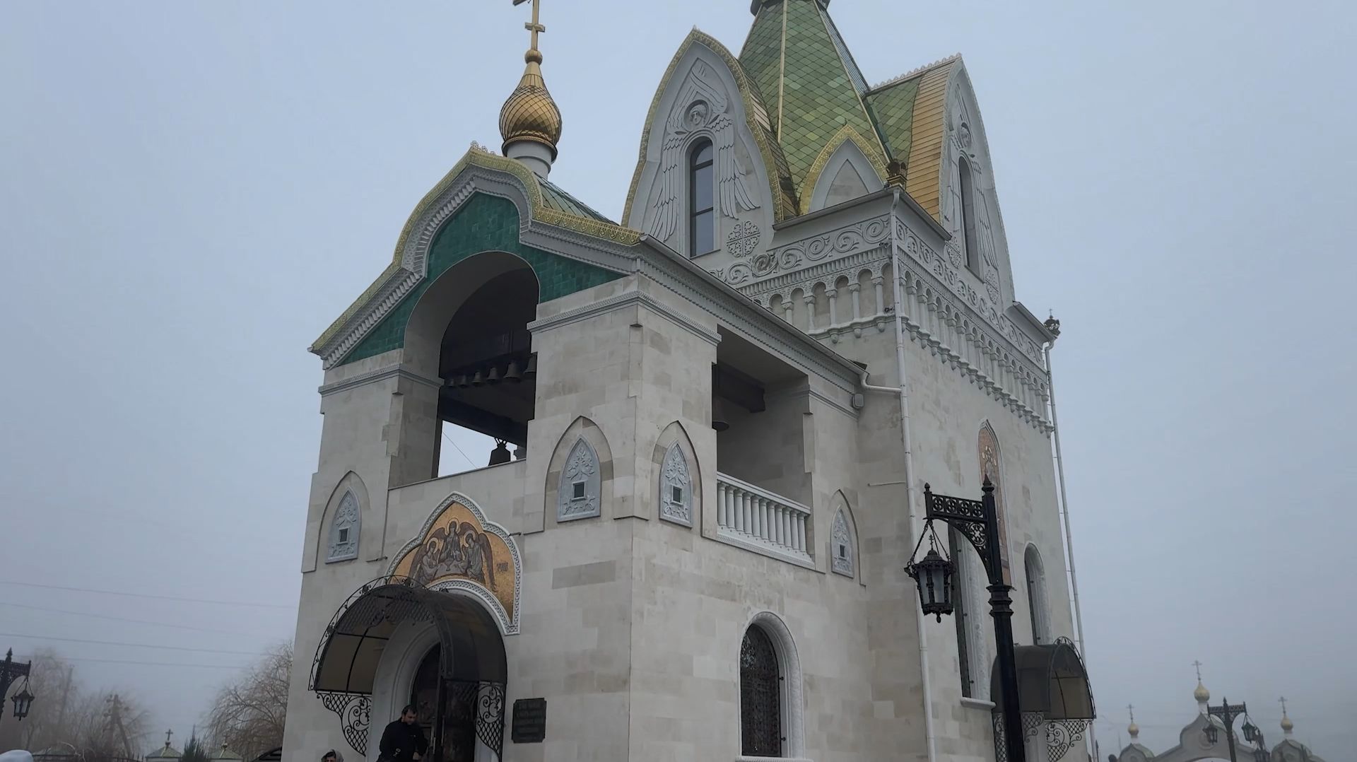 Накануне Рождества анапские волонтеры побывали в православных святынях. смотреть онлайн