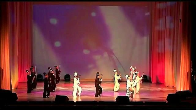 Диана Анкудинова, Диана Кузьмина и ансамбль "Элеганс" - танец "Чарли" (Арсеньев 2009) смотреть онлайн