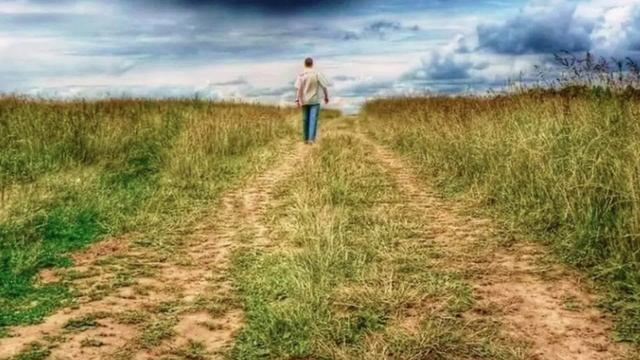 Ренат Харис В КАМОРКЕ ТЕСНОЙ смотреть онлайн