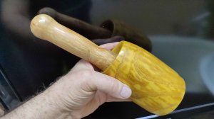 Ступка из шелковицы с яблоневым пестиком.