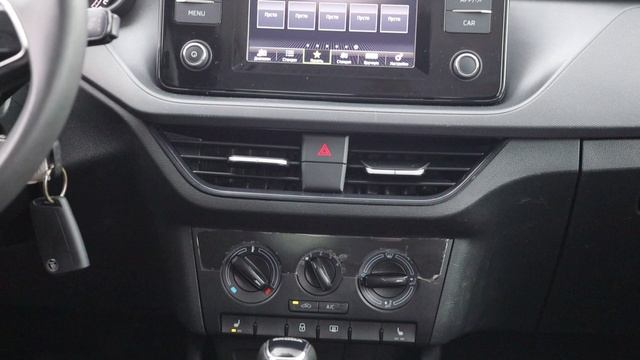 Škoda Rapid смотреть онлайн