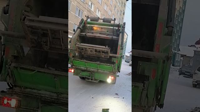 на загрузке MAN TGX Мусоровоз🙂💪👊👋👍 смотреть онлайн