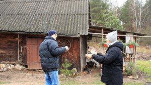 Деревенские заботы. Семейная жизнь в отдаленной деревне. Люк, отопление, двери.