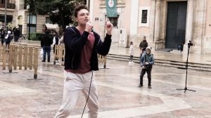 Ты уйдёшь | Русский Хит расставаний 90-х в исполнении Уличного певца на улице Европы