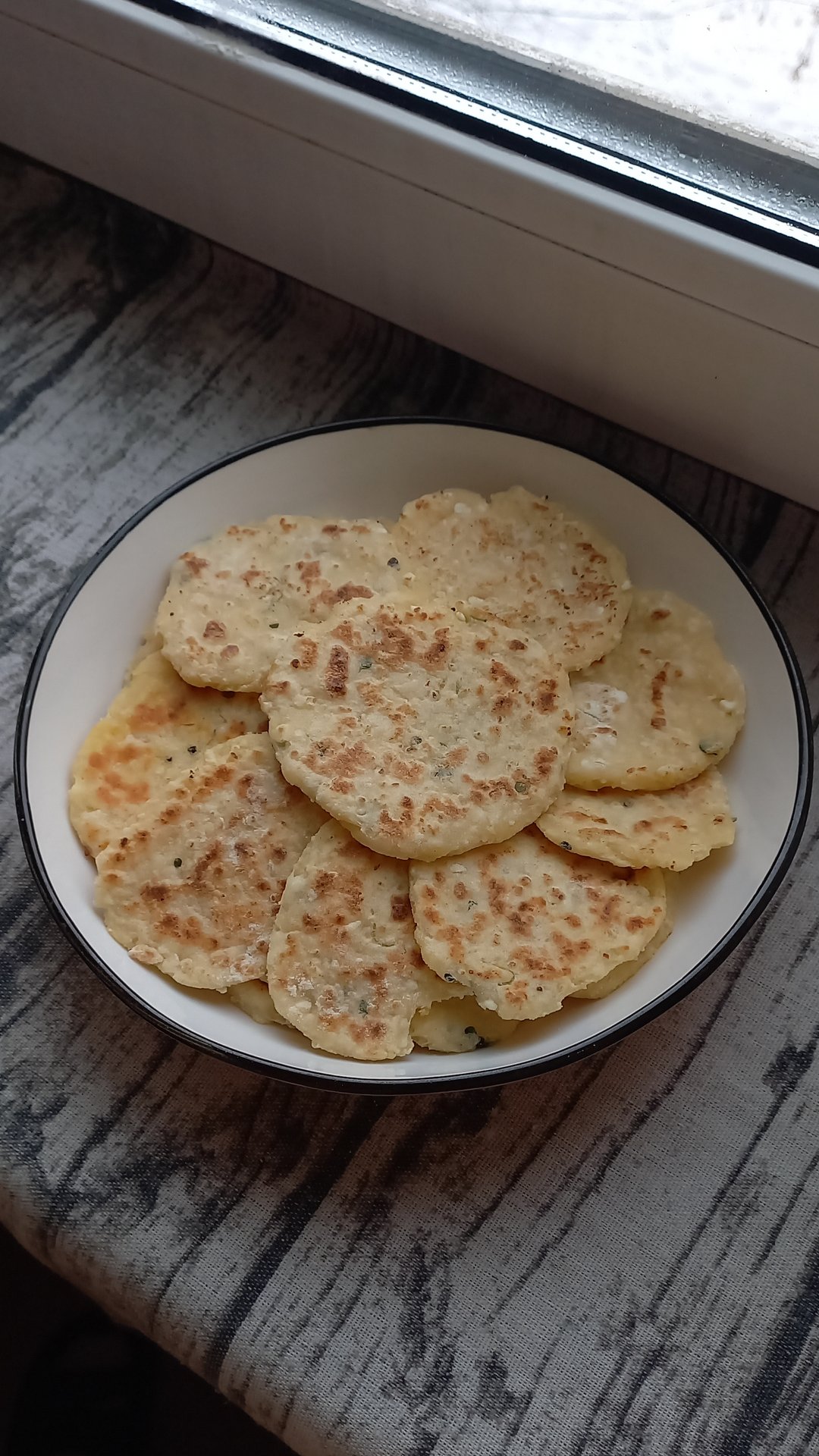 Творожные лепёшки с зеленью