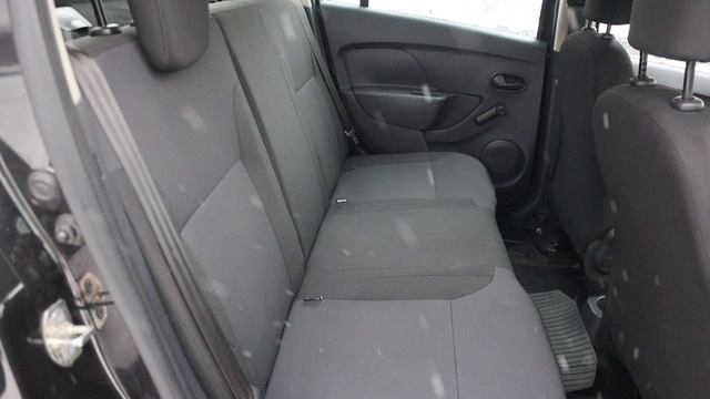 Renault Logan смотреть онлайн