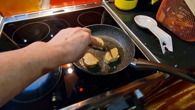 КУЛИНАРИМ С Андрей РЕСТОМ🍽ФУАГРА🤩🤩АДЕПТАМ БОРЬЩА ПОСВЕЩАЕТСЯ😆😆 смотреть онлайн