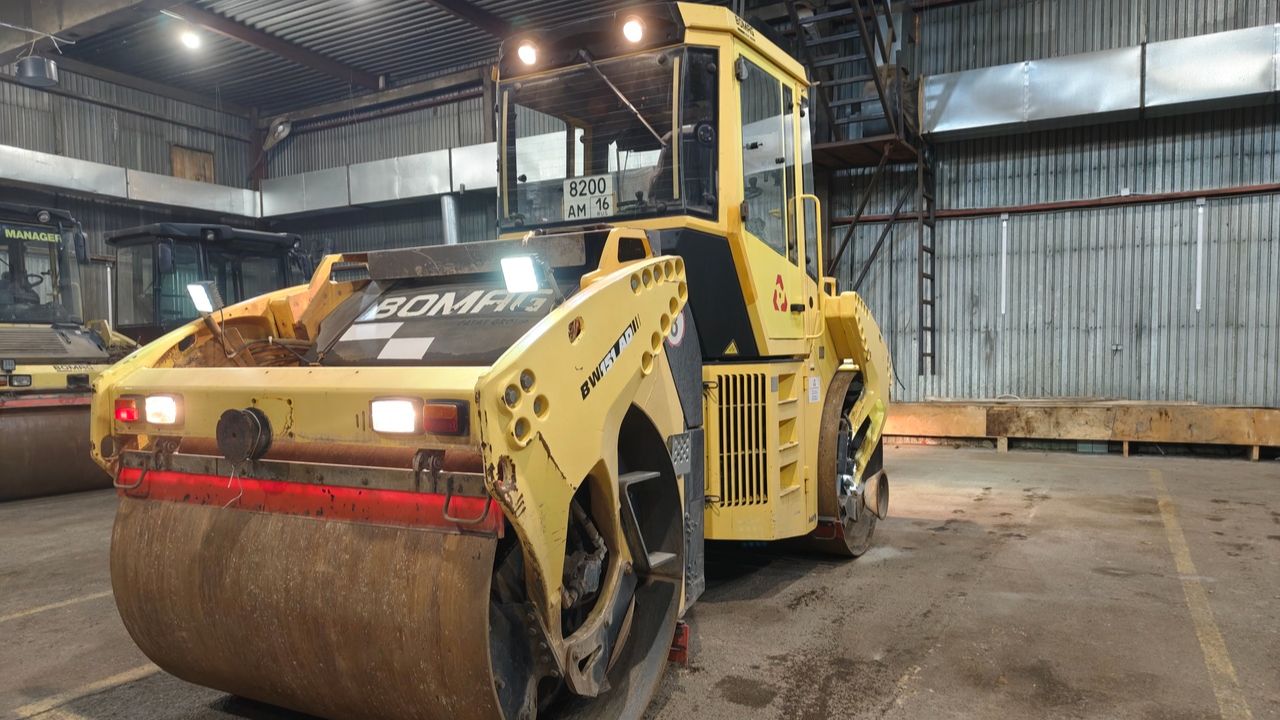 Дорожный каток BOMAG BW 151 AD-4 Продажа 2008
