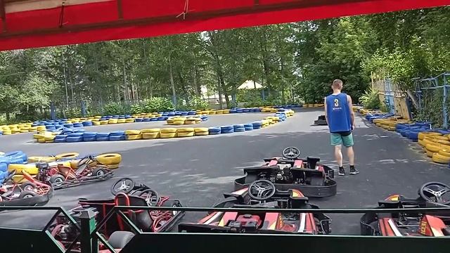 Катание на картинге смотреть онлайн