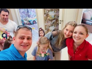 ВЛОГ Выбираю ТОРТ ! Едем в гости ! Ванильная Семья из России