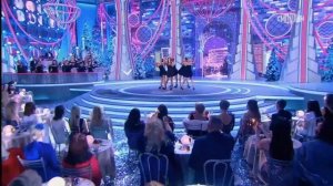 Елена Север с песней «Я тебя подожду» на Новогоднем голубом огоньке 2026