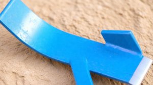 Самодельный «грабли-лопата» из металлолома — идеальный для уборки газона и краев дорожек!