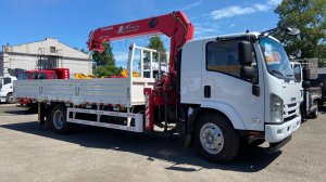 Бортовой грузовик ISUZU 4x2 с КМУ UNIC 505 грузоподъемностью 5 тонн