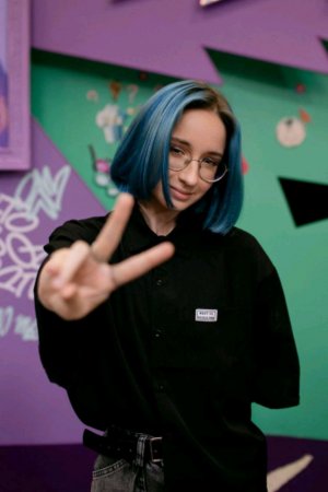 всех с добрым вечером. заходи на мою трансляцию и смотри, и наслаждайся трансляции.