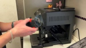 Кофемашина DeLonghi ECAM450.55G РАСПАКОВКА И ПЕРВЫЙ ЗАПУСК.