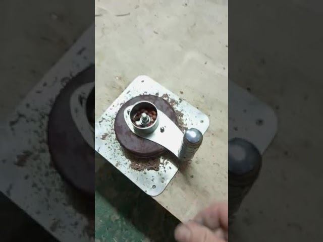 Мельница ручная для пасты урбеч смотреть онлайн