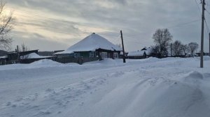 И троюродный брат к Макару приходил/ И гулять ходили с Макаром