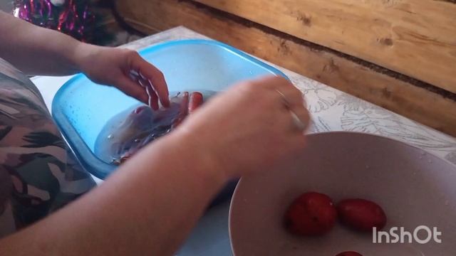 7-01-2026. Жизнь в деревне.Сварила холодец, сделала салат селёдку под шубой.Всех с праздником. смотреть онлайн