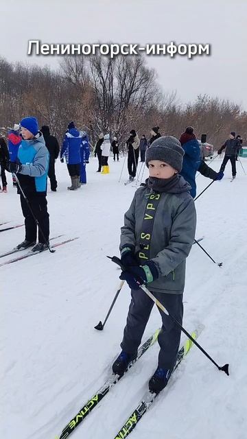 Новогодняя лыжня смотреть онлайн