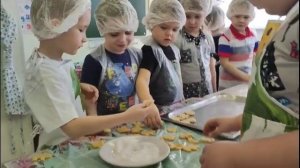 Кулинарный мастер-класс «Испечем печенье для мамы»