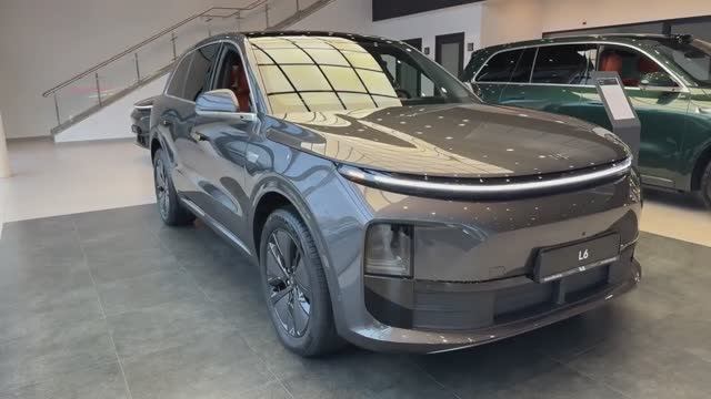 Li Auto L6 Pro 2025 года смотреть онлайн