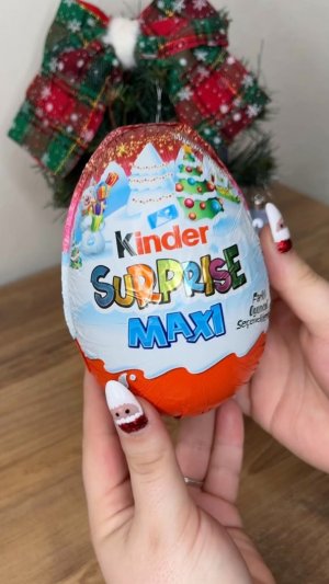 РАСПАКОВКА ГИГАНТСКОГО КИНДЕР СЮРПРИЗА