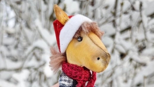 Конь в пальто.