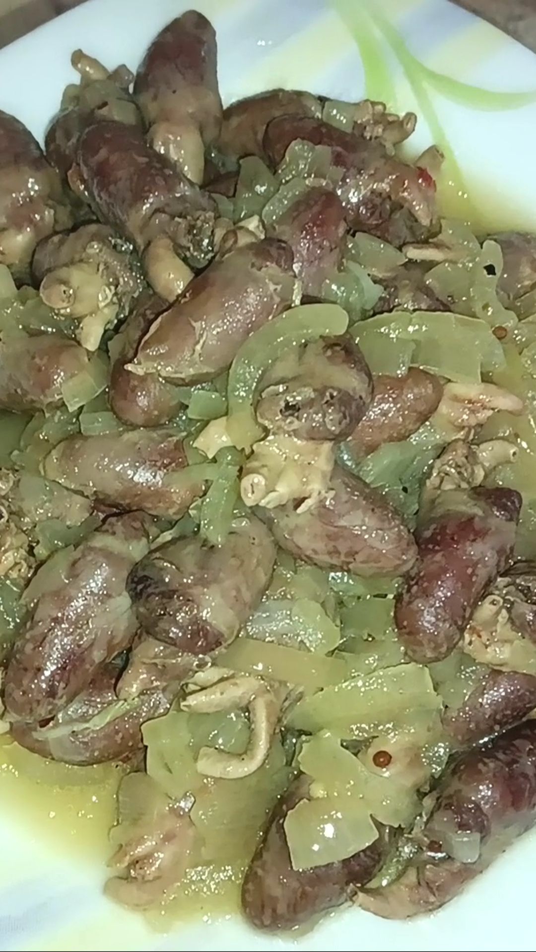 Рецепт вкусных куриных сердечек с луком смотреть онлайн