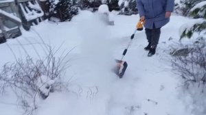 Снегоуборщик аккумуляторный, снегоуборочная лопата аккумуляторная, тест-драйв