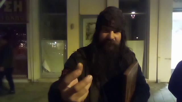 ΔΙΑΒΑΖΟΥΝ ΦΩΤΕΙΝΑ ΚΟΥΤΑΚΙΑ смотреть онлайн