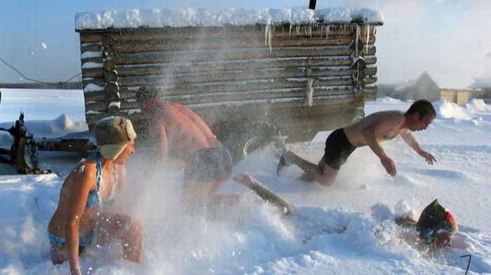 После бани дружно в снег смотреть онлайн