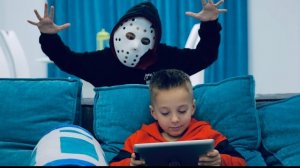 Артур УСТРОИЛ Брату ВЕСЕЛЬЕ Дома! #shorts