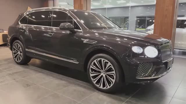 Bentley Bentayga 2026 года смотреть онлайн