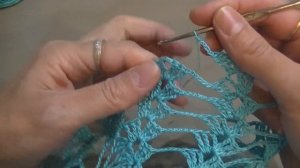 Квадратная салфетка с ананасами. Часть 5.