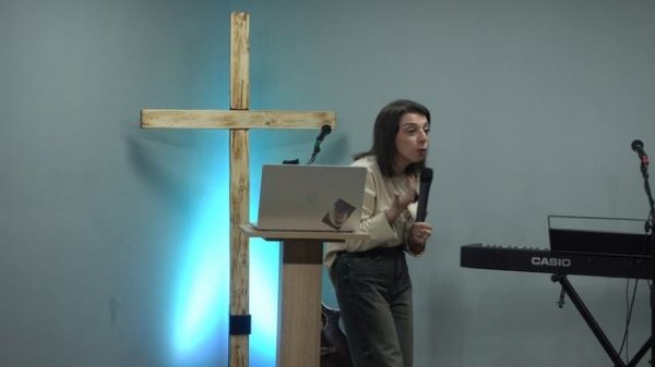 Элен Назарян | тема: прошлое, настоящее, будущее