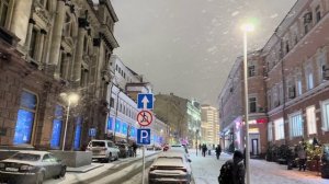 Москва становится белой русские любят снег на Новый год 2026 зимняя прогулка ❄️🎆
