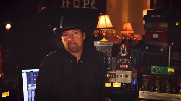 04. Comparison Between API, Neve and Custom Tube Stereo Busses, Sample Rate Discussion