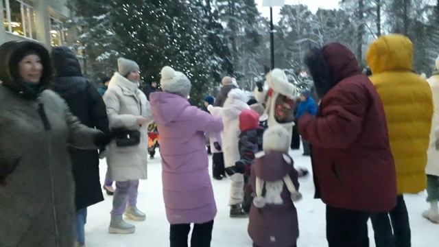 Куда поехать с детьми на каникулы. Санкт- Петербург, пригород Зеленогорск, Гелиос отель смотреть онлайн