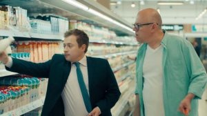 СашаТаня. Саша учит папу как экономно ходить в магазине