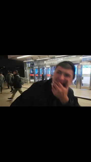 Радио Башка Космос Савеловский ВОКЗАЛ / Radio Bashka / Shorts смотреть онлайн