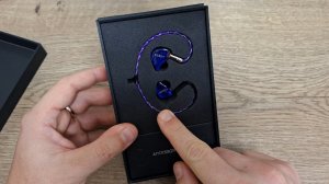 Легенда ВЕРНУЛАСЬ! Обзор Cozoy D1 - лучшие графеновые IEM наушники?