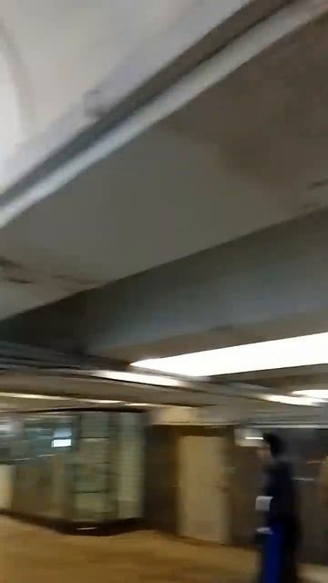 Ужасное состояние подземного перехода ведущего к с/к  