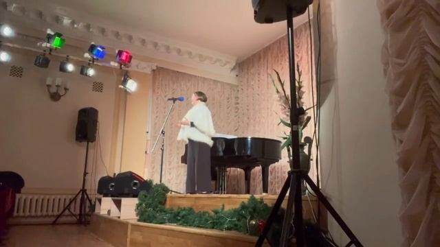Алла - Задравная (И. Дунаевский, из к/ф «Весна») смотреть онлайн