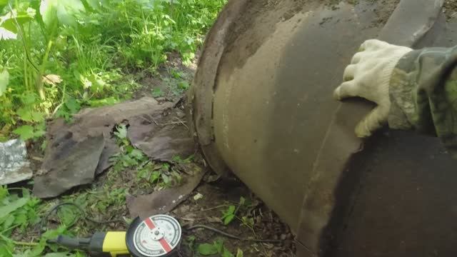 Пилю железную капсулу с бетоном внутри 7 тонн. 3 часть смотреть онлайн