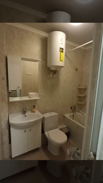 Победы 216 42-79 Квартира в Симферополе посуточно.mp4