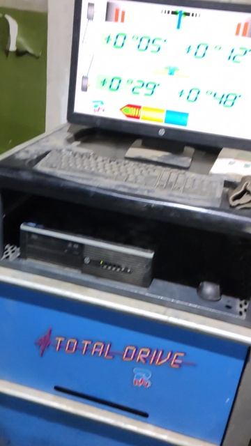 Стенд сход-развала пошёл в дело!)