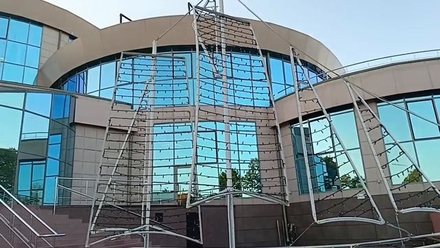 #прогулка по старому летнему парку смотреть онлайн