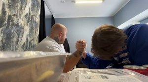 Максу нравится ВАЛЯ КАРНАВАЛ!