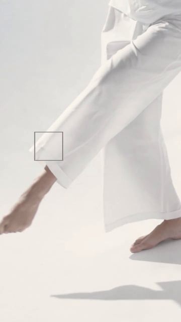 Pantone назвал цвет 2026 нейтральный белый, символ баланса, чистого листа и новых возможностей. смотреть онлайн