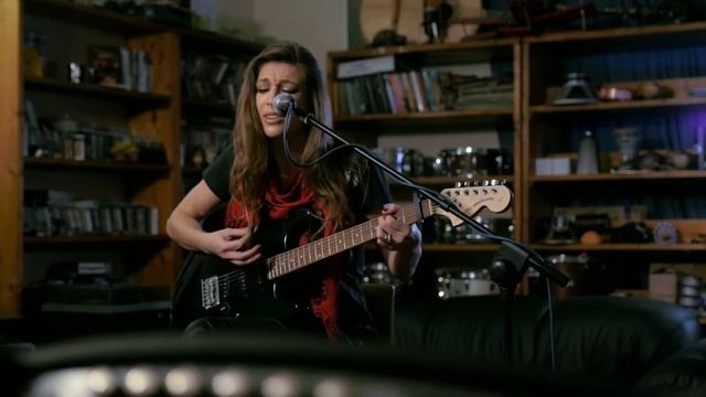 Adele - Hello (Acoustic Cover By Liana Asatiani)